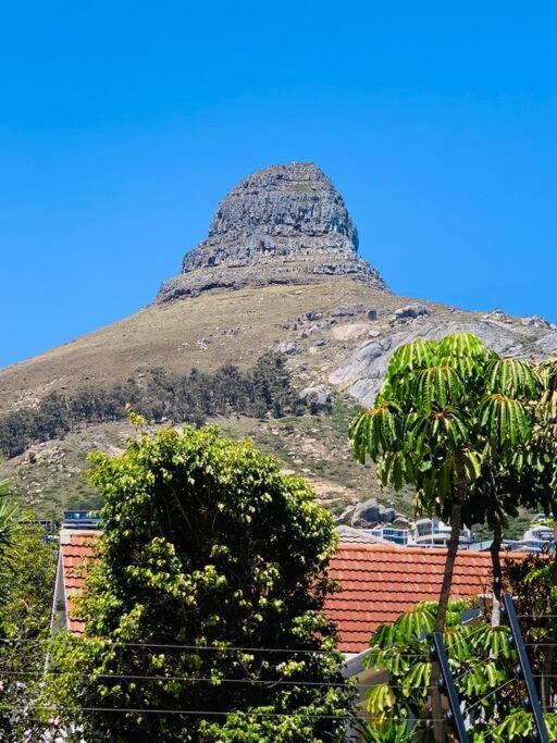 1-Bedroom Sea Point Gem - Perfect Location! Cidade Do Cabo Exterior foto